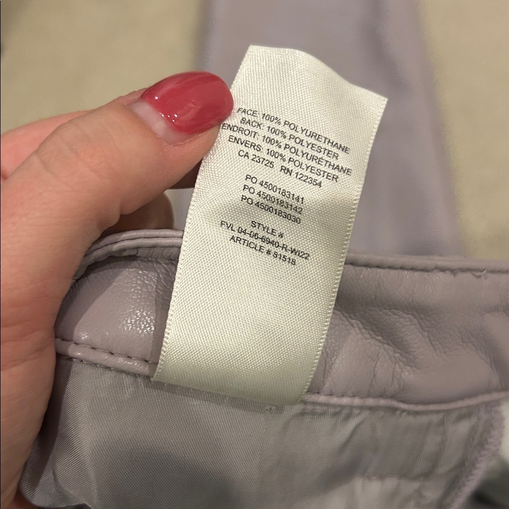 Aritzia Wilfred Melina high-rise straight-leg vegan leather pants - Picture 5 of 7